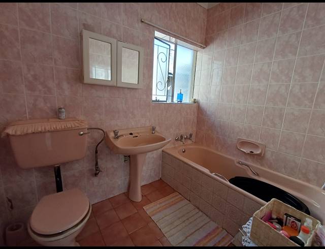 3 BEDROOM HOUSE FOR SALE IN VANDERBIJLPARK CE 5